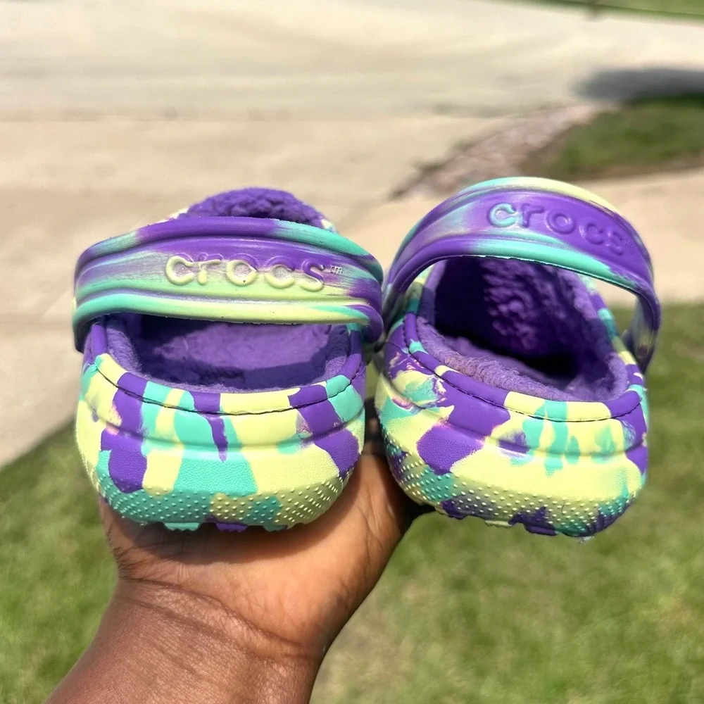 Crocs Kids' Classic Lined Marbled Tie Dye Clogs Little Kids Size J 3 Sandals
